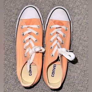 Converse Chuck Taylor All Star Classic Low Top